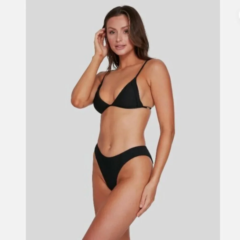 Billabong Marina Hike Retro 80s Style High Cut Bikini Bottom in Black NWT Size M